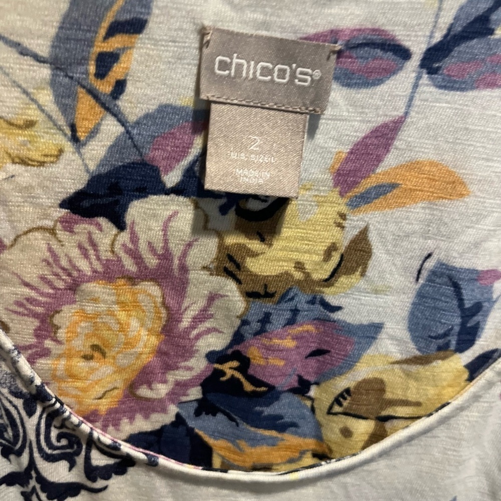 04. WOMENS CHICO’S 2/L DETAIL TOP - Picture 4 of 7